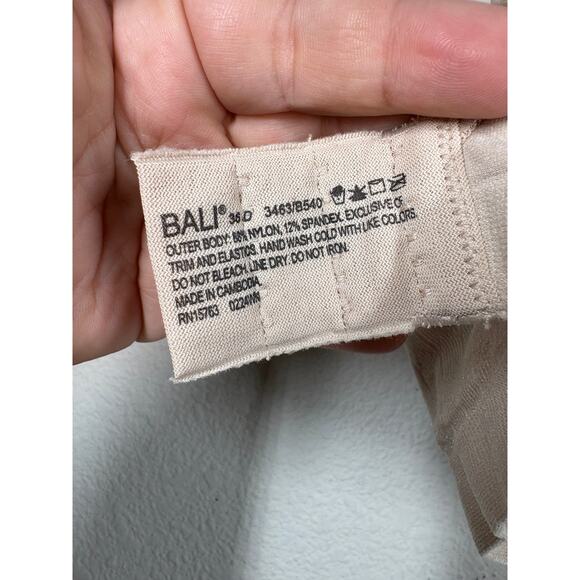 Bali Size 36D Padded Shirt Bra Nude Tan Nylon Blend Unwired Adjustable Straps - Picture 7 of 7